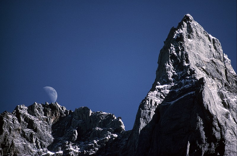Moon rise