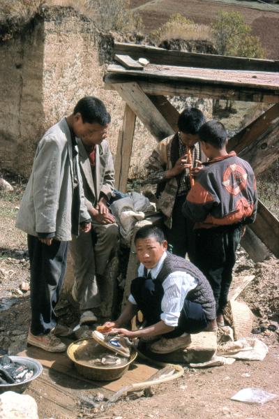 Cleaning shoes
